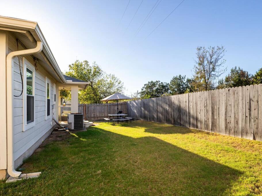 Super Cute And Cozy House! Villa Round Rock Exterior foto